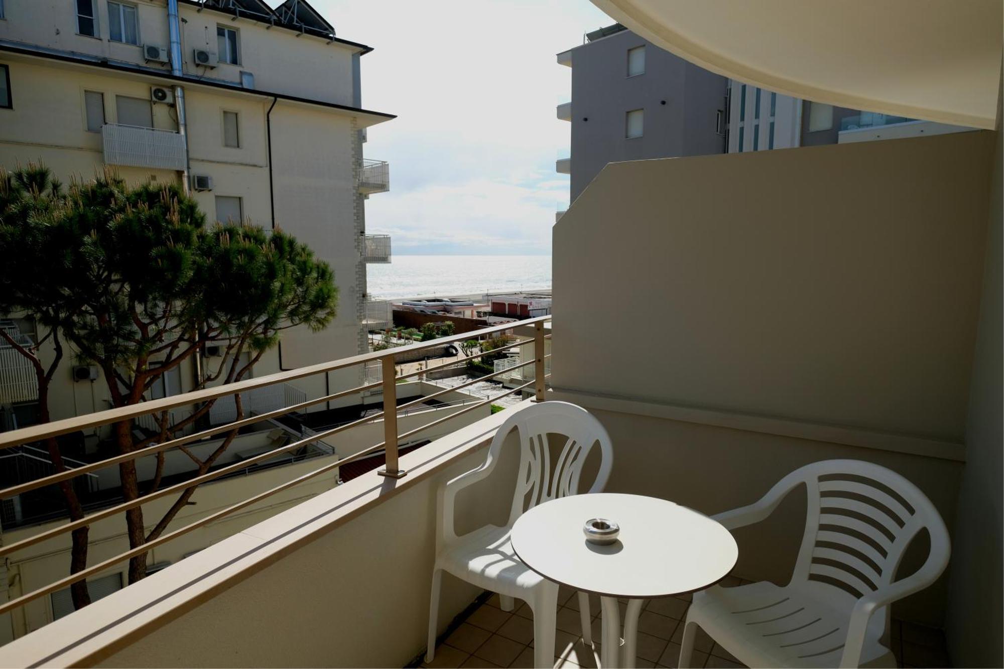 Hotel Solemare Мілано-Маріттіма Екстер'єр фото